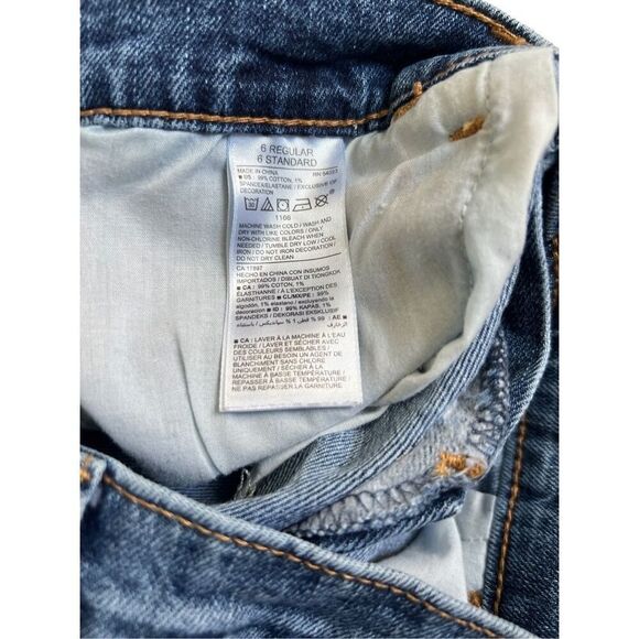 Old Navy boyfriend red roses embroidered Jeans size 6 - Picture 10 of 10